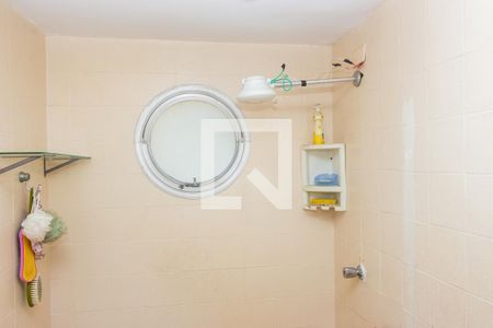 Banheiro de apartamento à venda com 2 quartos, 54m² em Cidade Ademar, São Paulo