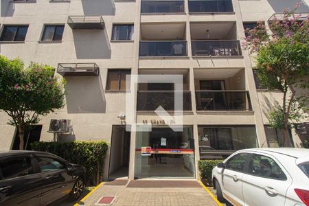 Fachada do bloco de apartamento para alugar com 3 quartos, 70m² em Campo Grande, Rio de Janeiro