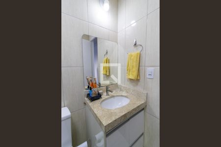 Banheiro de apartamento à venda com 2 quartos, 70m² em Bonfim, Campinas