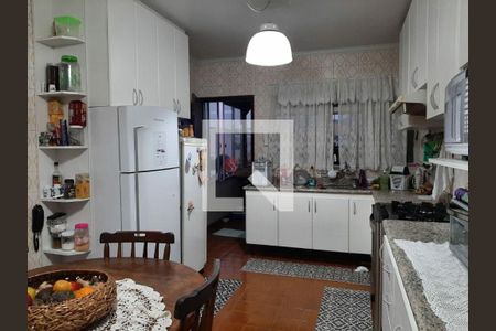 Casa à venda com 3 quartos, 400m² em Vila Antonina, São Paulo