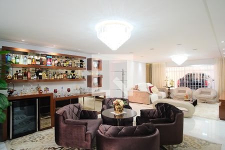 Sala de casa à venda com 4 quartos, 290m² em Vila Carrão, São Paulo