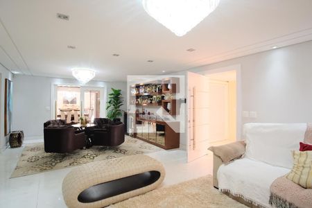 Sala de casa à venda com 4 quartos, 290m² em Vila Carrão, São Paulo