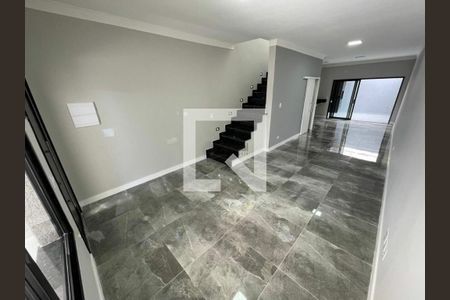 Casa à venda com 3 quartos, 158m² em Vila Carrão, São Paulo