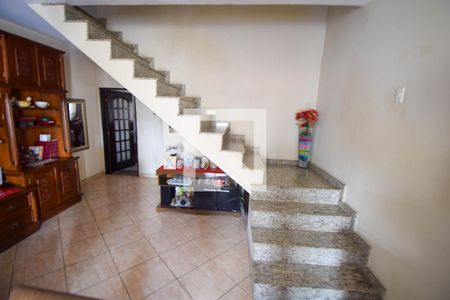 Sala de casa à venda com 3 quartos, 280m² em Vila Mafra, São Paulo