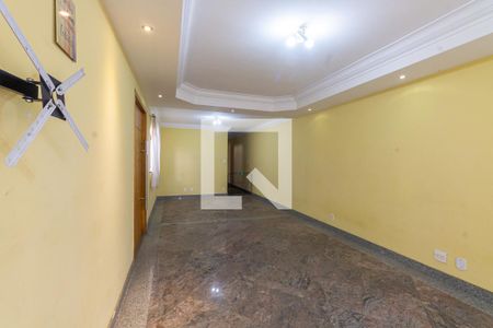 Sala de casa à venda com 3 quartos, 248m² em Vila Carrão, São Paulo