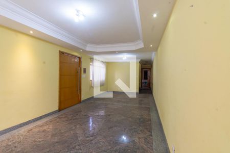 Sala de casa à venda com 3 quartos, 248m² em Vila Carrão, São Paulo