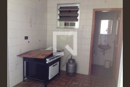 Casa à venda com 3 quartos, 410m² em Vila Carrão, São Paulo
