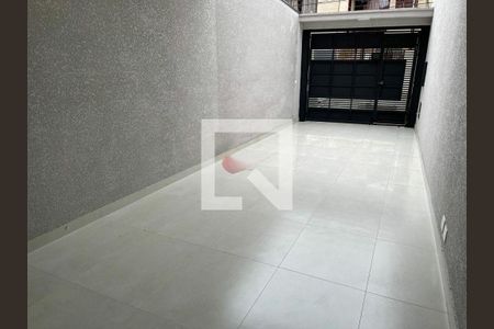 Casa à venda com 3 quartos, 158m² em Vila Carrão, São Paulo
