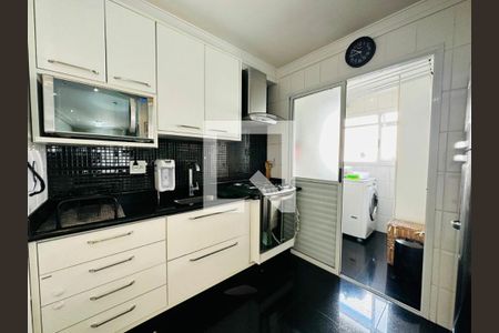 Apartamento à venda com 3 quartos, 76m² em Vila Invernada, São Paulo
