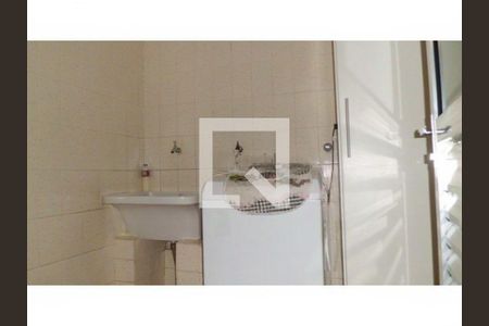 Casa à venda com 3 quartos, 240m² em Vila Carrão, São Paulo