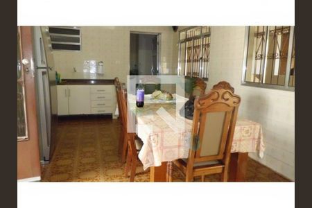 Casa à venda com 3 quartos, 240m² em Vila Carrão, São Paulo