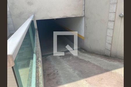 Casa à venda com 2 quartos, 55m² em Vila Carrão, São Paulo