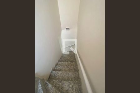 Casa à venda com 2 quartos, 55m² em Vila Carrão, São Paulo