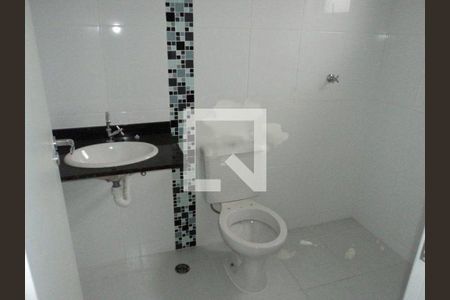 Casa à venda com 3 quartos, 210m² em Vila Guilhermina, São Paulo