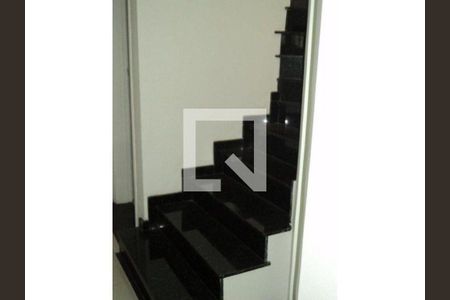 Casa à venda com 3 quartos, 210m² em Vila Guilhermina, São Paulo