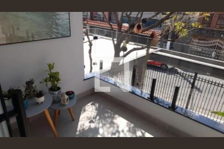Casa à venda com 3 quartos, 180m² em Jardim Textil, São Paulo