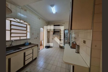 Casa à venda com 4 quartos, 200m² em Vila Santo Estevão, São Paulo