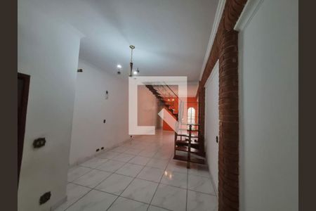 Casa à venda com 4 quartos, 200m² em Vila Santo Estevão, São Paulo