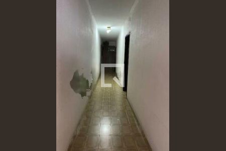 Casa à venda com 4 quartos, 306m² em Vila Tolstoi, São Paulo