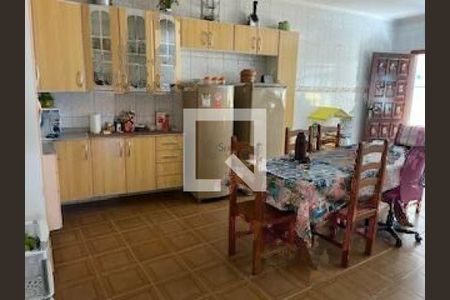 Casa à venda com 4 quartos, 306m² em Vila Tolstoi, São Paulo