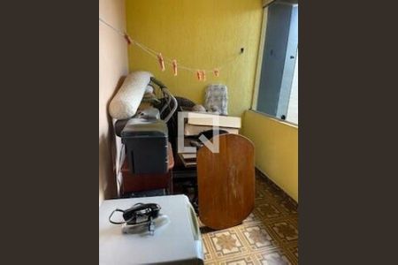 Casa à venda com 4 quartos, 306m² em Vila Tolstoi, São Paulo