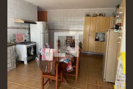 Casa à venda com 4 quartos, 306m² em Vila Tolstoi, São Paulo