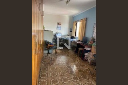 Casa à venda com 4 quartos, 306m² em Vila Tolstoi, São Paulo