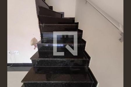 Casa à venda com 3 quartos, 134m² em Vila Carrão, São Paulo