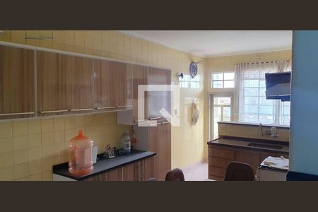 Casa à venda com 3 quartos, 330m² em Vila Diva (Zona Leste), São Paulo