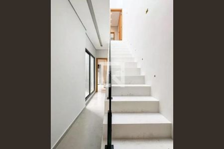 Casa à venda com 4 quartos, 150m² em Vila Carrão, São Paulo