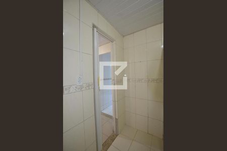 Banheiro de apartamento para alugar com 2 quartos, 70m² em Vila Valqueire, Rio de Janeiro