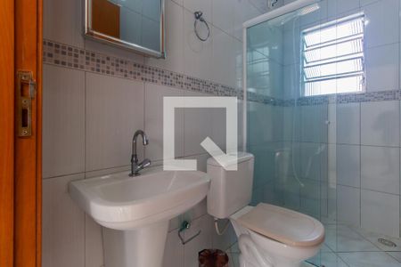 Banheiro da Suíte de casa para alugar com 3 quartos, 125m² em Vila Uniao (zona Leste), São Paulo