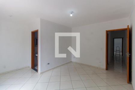 Suíte de casa para alugar com 3 quartos, 125m² em Vila Uniao (zona Leste), São Paulo