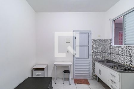 Studio - Quarto e Cozinha de kitnet/studio para alugar com 1 quarto, 15m² em Vila Sao Luis, São Paulo