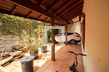 Garagem de casa para alugar com 3 quartos, 320m² em Vila Pedra Branca, São Paulo