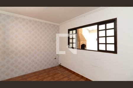 Sala de casa para alugar com 2 quartos, 92m² em Jardim Laone, São Paulo