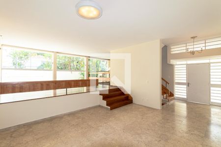 Sala de casa à venda com 4 quartos, 281m² em Jardim Luzitania, São Paulo