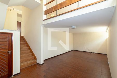 Sala de casa à venda com 4 quartos, 281m² em Jardim Luzitania, São Paulo