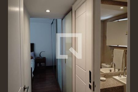 Apartamento à venda com 4 quartos, 280m² em Icaraí, Niterói