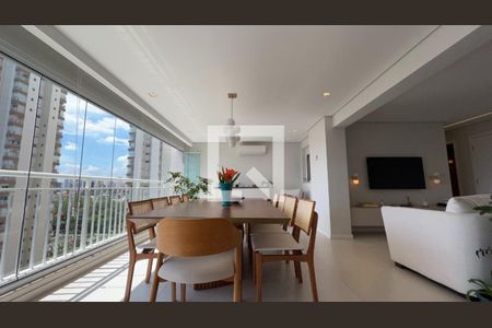 Apartamento à venda com 4 quartos, 136m² em Vila Anastácio, São Paulo