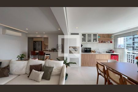 Apartamento à venda com 4 quartos, 136m² em Vila Anastácio, São Paulo