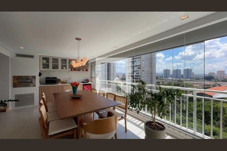 Apartamento à venda com 4 quartos, 136m² em Vila Anastácio, São Paulo
