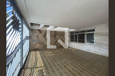 Garagem de casa à venda com 3 quartos, 172m² em Jardim Vila Galvao, Guarulhos