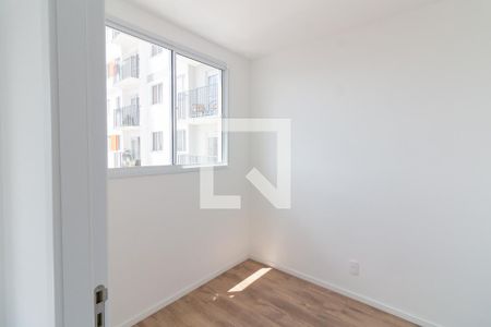 Quarto 2 de apartamento para alugar com 2 quartos, 40m² em Vila Gomes, São Paulo