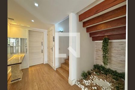 Sala de casa de condomínio para alugar com 6 quartos, 550m² em Barra da Tijuca, Rio de Janeiro