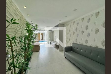 Sala de casa de condomínio para alugar com 6 quartos, 550m² em Barra da Tijuca, Rio de Janeiro