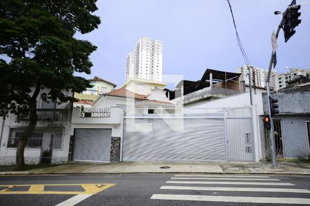 Fachada de casa para alugar com 4 quartos, 190m² em Vila Dom Pedro I, São Paulo