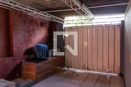 Garagem de casa para alugar com 2 quartos, 120m² em Padre Eustáquio, Belo Horizonte