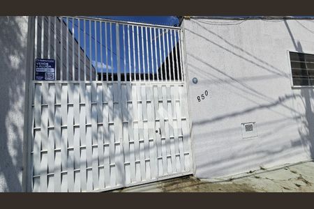 Fachada + Plaquinha de casa para alugar com 2 quartos, 120m² em Vila Progresso, Jundiaí