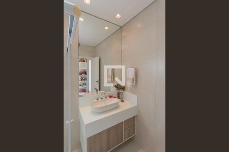 Banheiro da Suíte 2 de casa para alugar com 3 quartos, 405m² em Swiss Park, Campinas